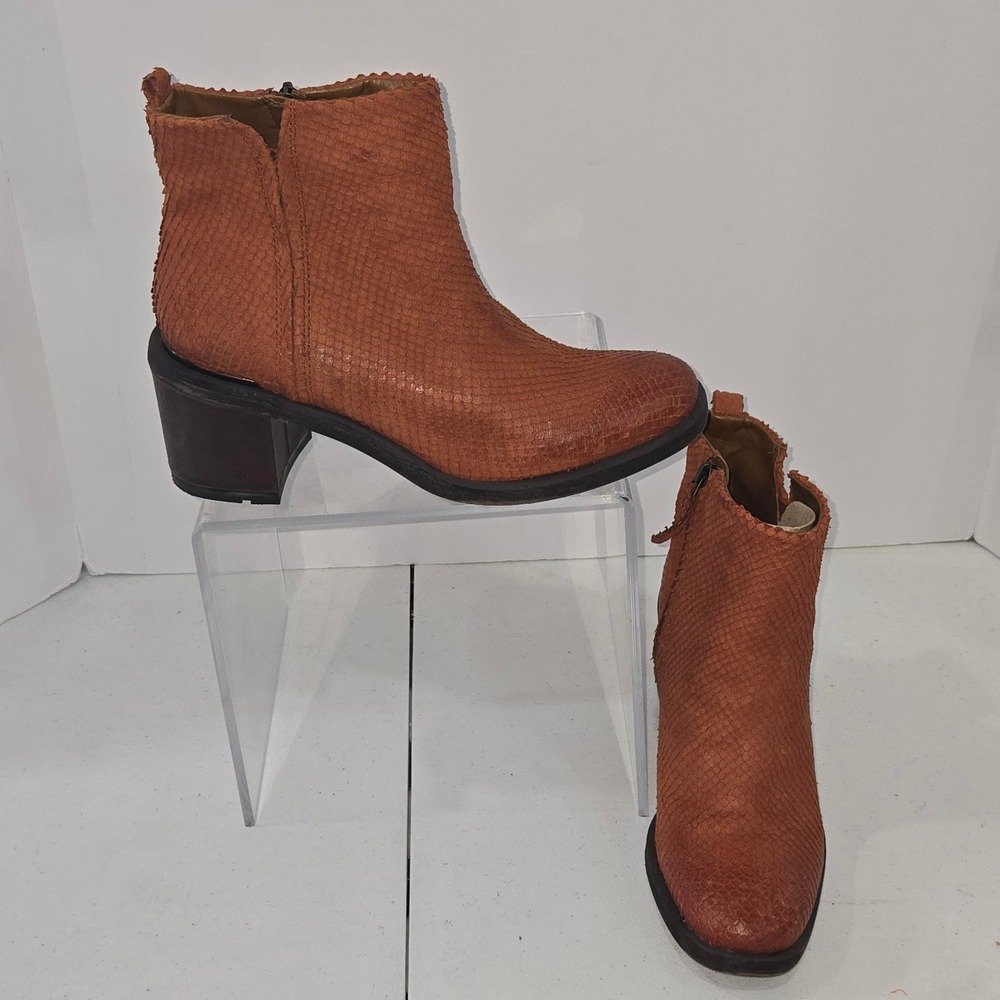 Franco Sarto L-Kersa Cognac Snakeskin Embossed Leather Ankle Booties Womens 9M
